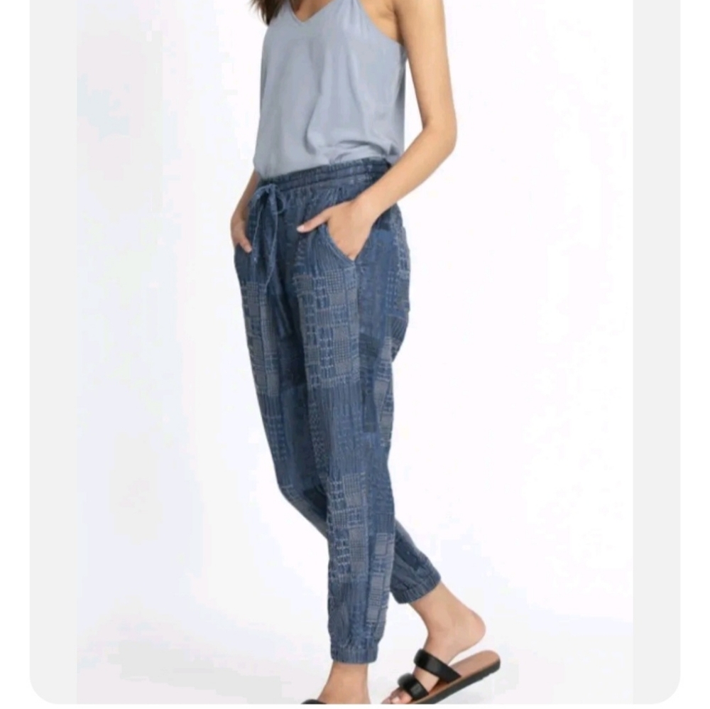 NWT Johnny Was Luisa Embroidered Jogger. Size S, M, L